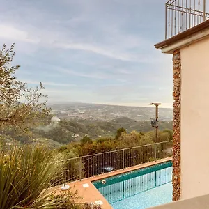 Villa Martina, Pietrasanta